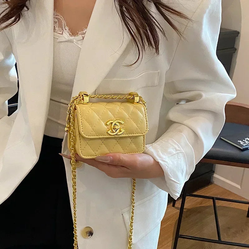2025 New Arrival! Women's High-Quality Textured Small Square Bag - Trendy Chain Shoulder Design, Versatile for All Occasions