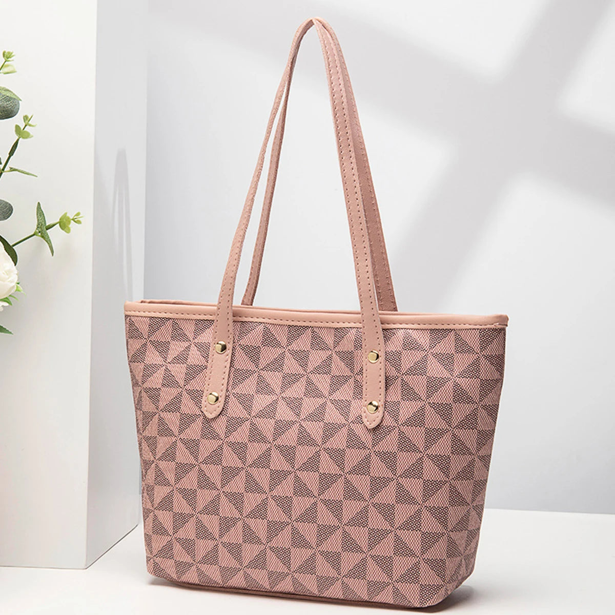 Trendy and versatile printed tote bags, fashionable and generous women's handbags, tote bags, large capacity women's bags.QKC