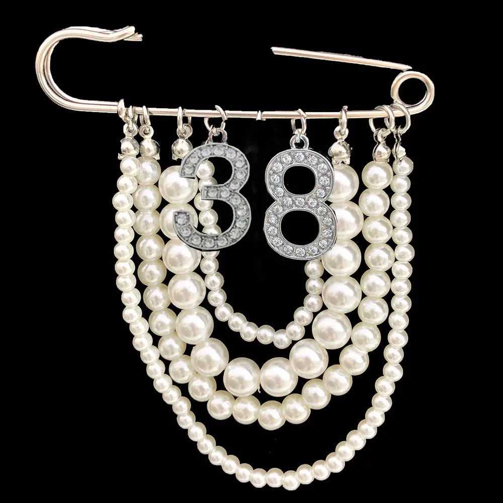 Greek Number Sorority Cloth Twisted Pearl Brooches for Women Fashion Coat Link Pins Hanging Style Brooch Summer Jewelry
