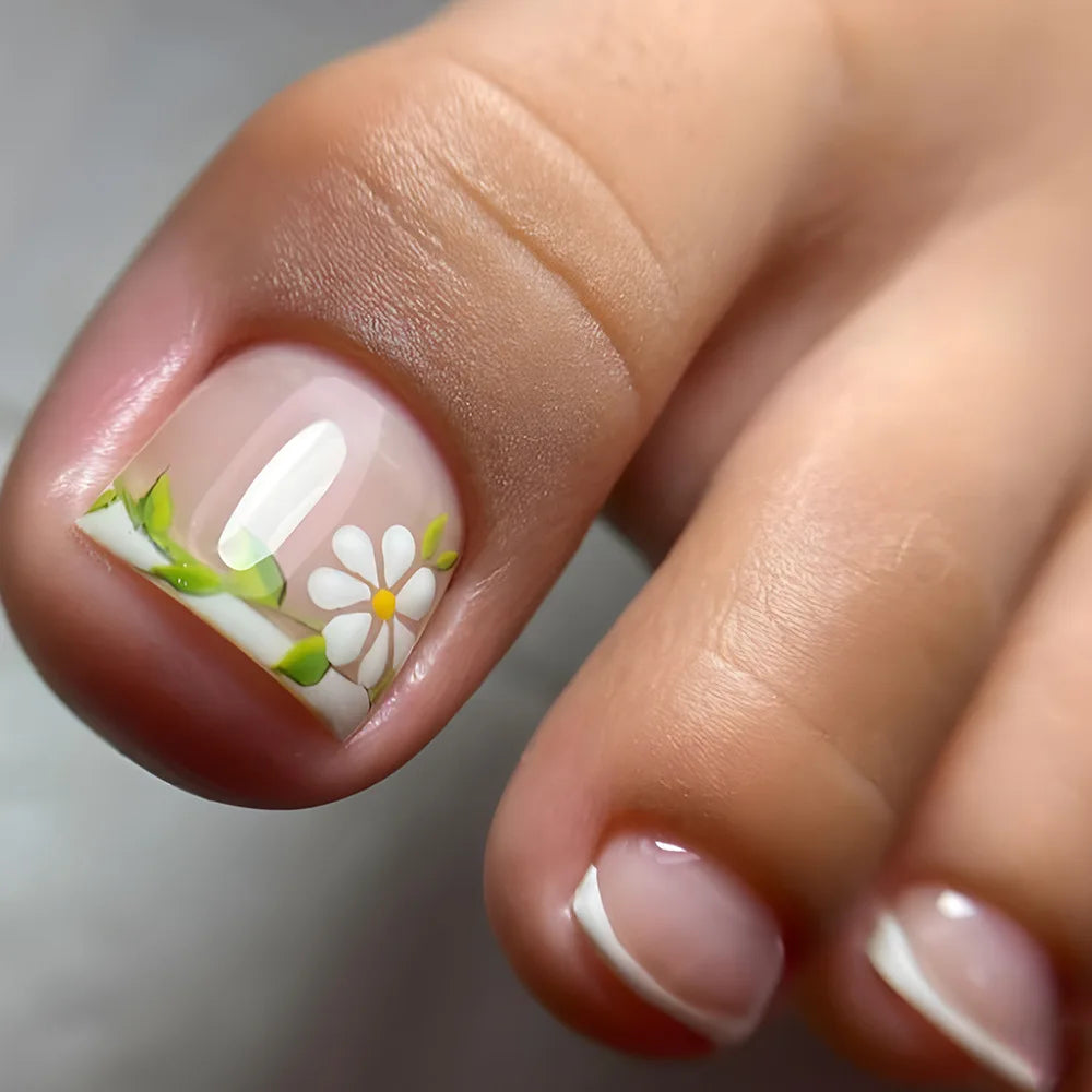 New White Flower Artificial Toe Nails with Gold Foil False Toenail Tips French Lady Girl Wearable Press on Nails for Feets