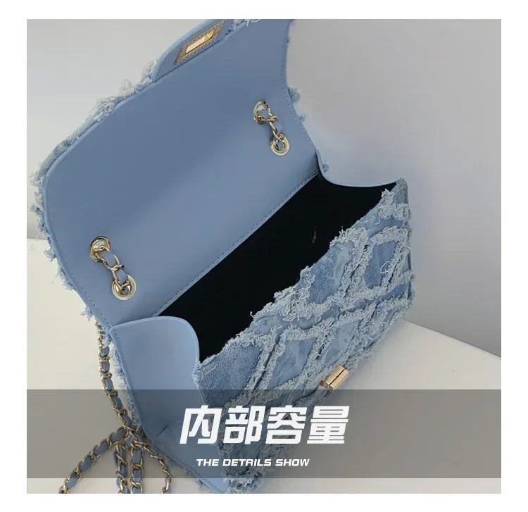 Fashion Forward Light Luxury Bag Retro Embossed Quilted Underarm, High - End Aesthetic, Versatile Handheld Option, Premium