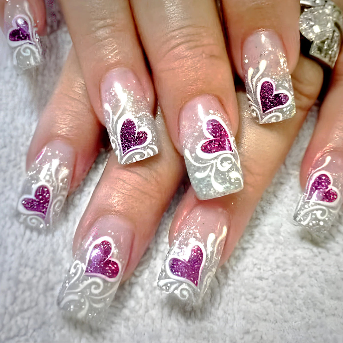 Y2K Girls Black French Fake Nails 24Pcs Short Square Press On Nails Pink Love Heart/Dot Printed Valentine's Day Charm Manicure