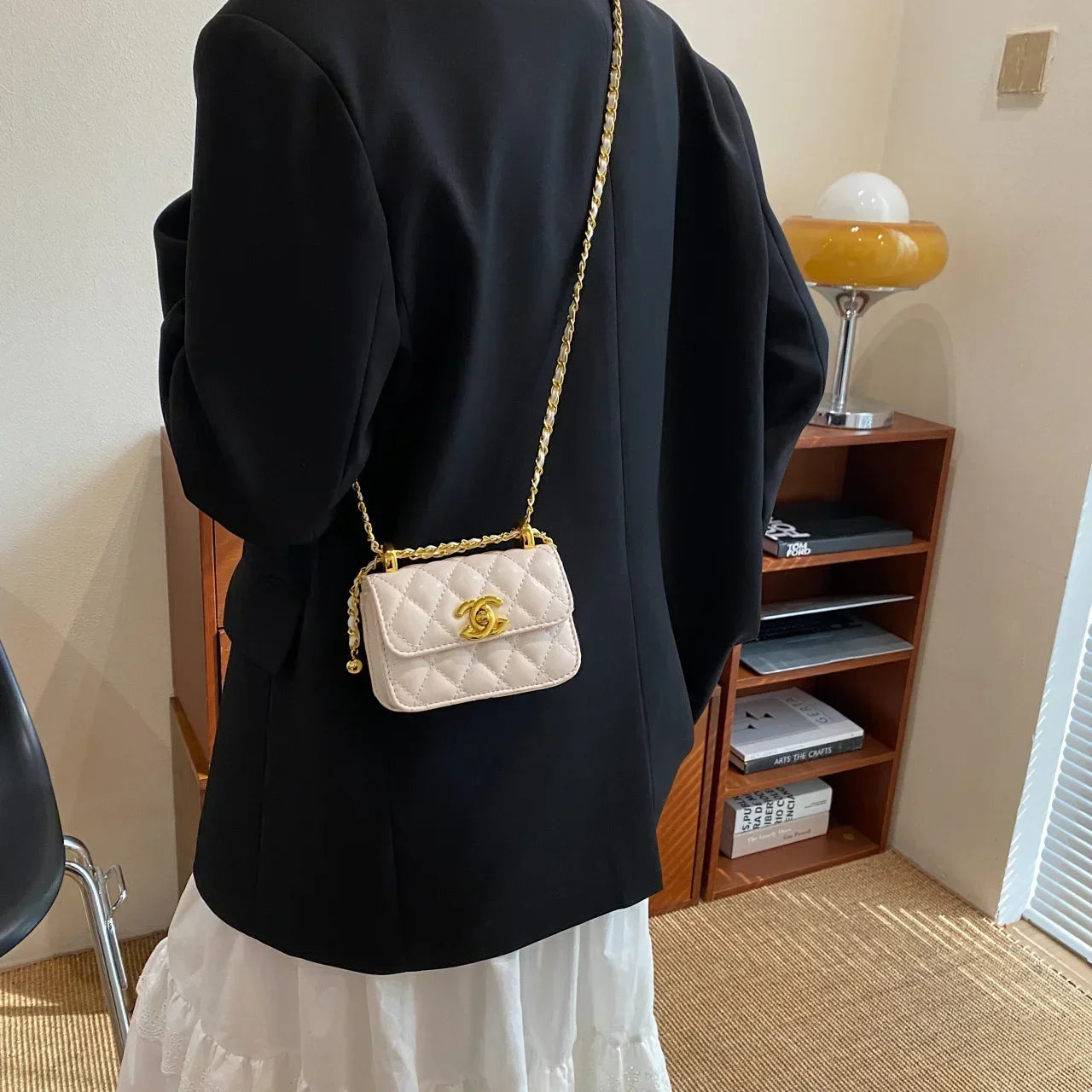 2025 New Arrival! Women's High-Quality Textured Small Square Bag - Trendy Chain Shoulder Design, Versatile for All Occasions