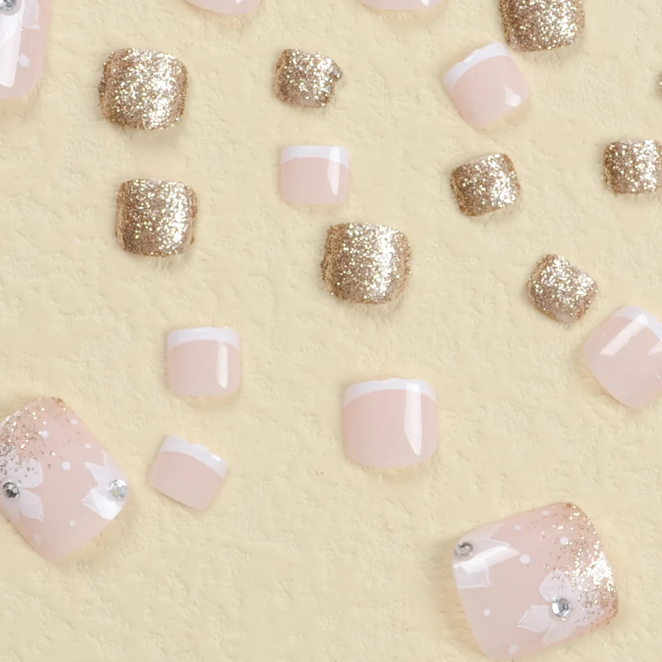New White Flower Artificial Toe Nails with Gold Foil False Toenail Tips French Lady Girl Wearable Press on Nails for Feets