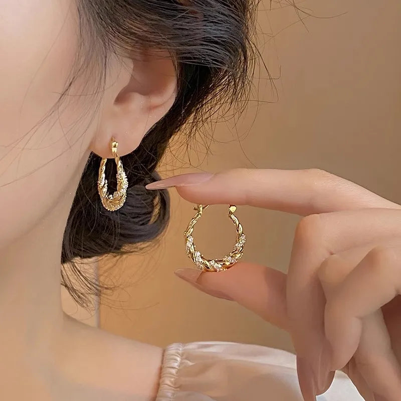 Huitan Aesthetic Women Twist Design Hoop Earrings for Wedding Engagement Luxury Gold Color Inlaid Bright CZ Accessories Jewelry