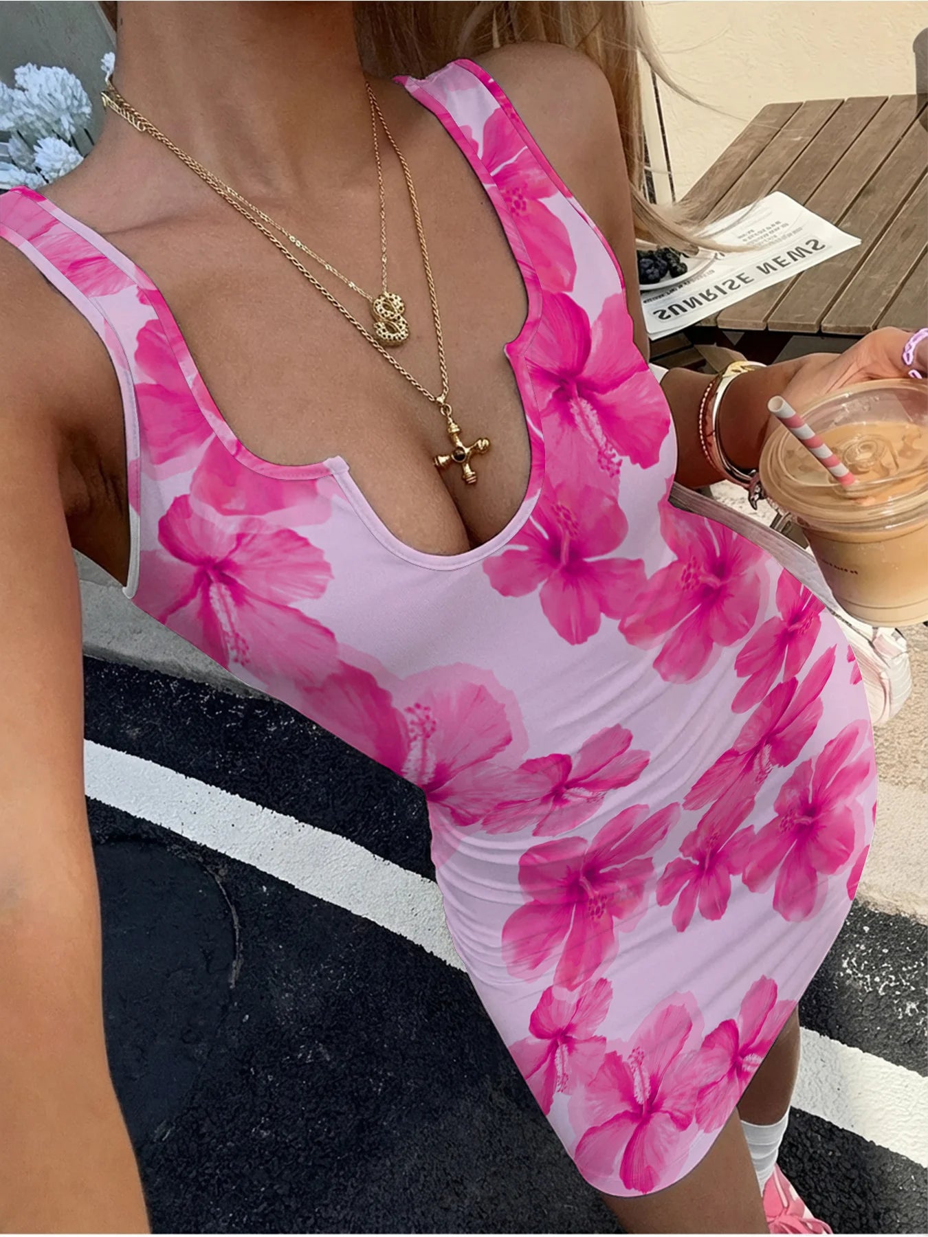 Women's casual and fashionable round neck pink floral print sleeveless thick shoulder strap mini skirt long dress