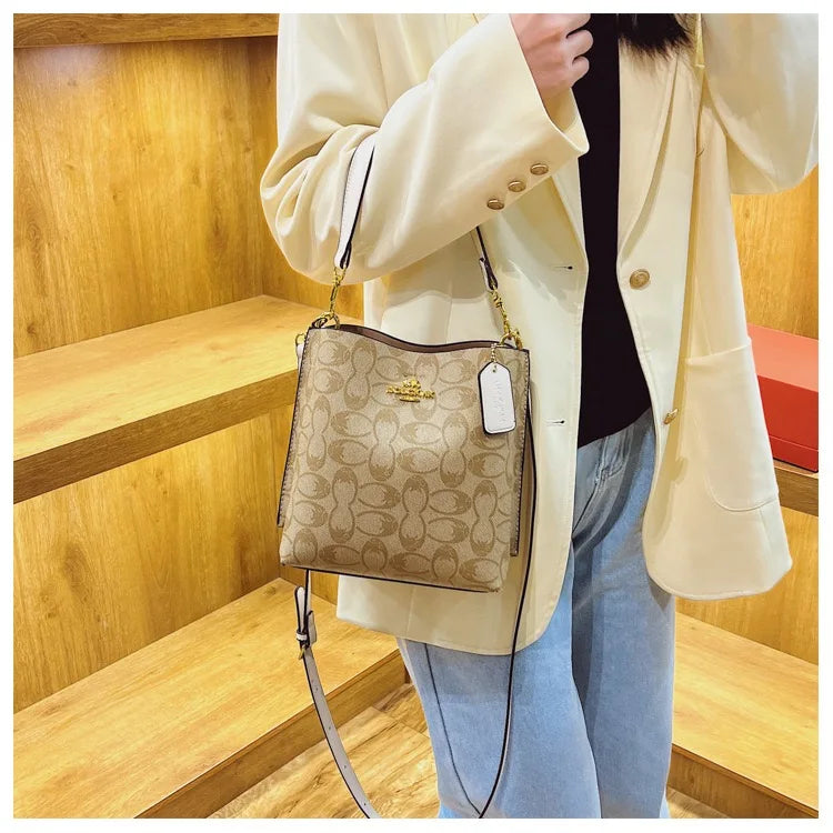 Hot women's handbag PU luxury fashion brand designer large capacity bucket classic shopping trip women's underarm bag