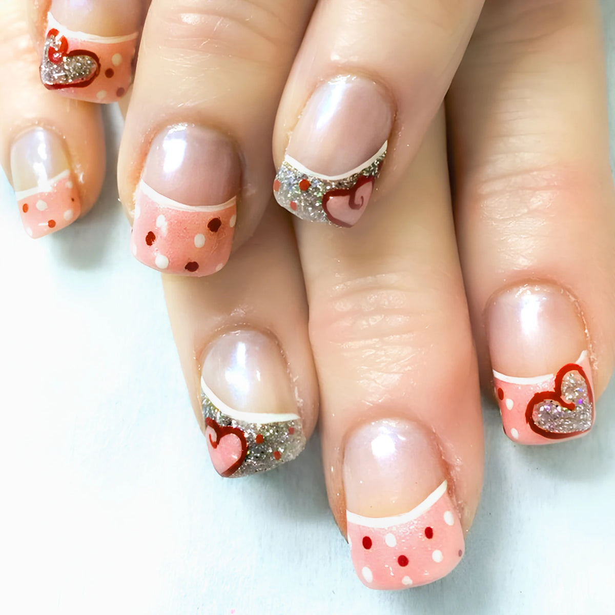 Y2K Girls Black French Fake Nails 24Pcs Short Square Press On Nails Pink Love Heart/Dot Printed Valentine's Day Charm Manicure