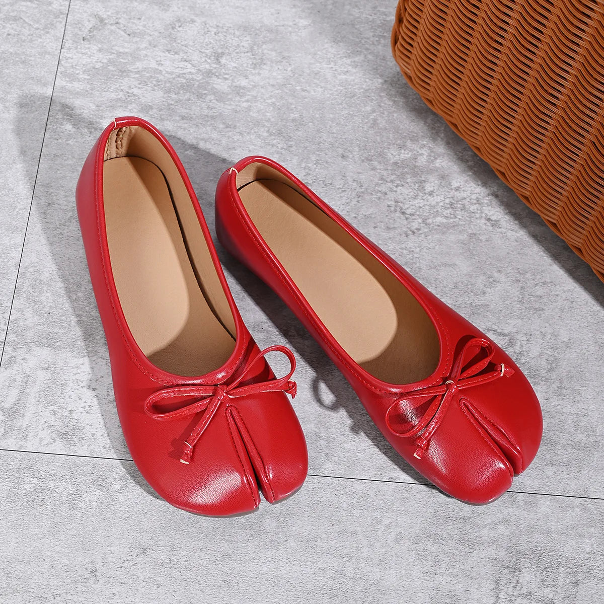 Soft Split Toe Tabi Ballet Flats Women Bowknot Leather Round Toe Ballerina Shoes Low Heel Slip On Loafers Casual Moccasins 2026