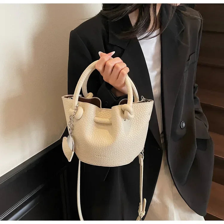 2025 Summer New Pleated Bucket Bag | Niche Fashion Hand-carried Messenger | High-end Simple Design for Beach & Vacation