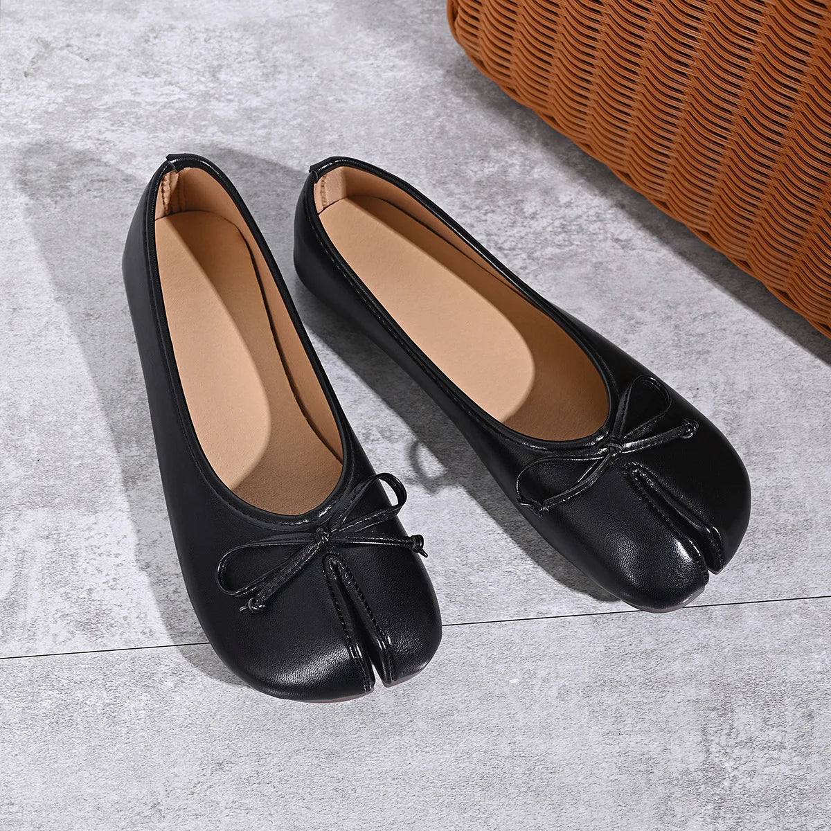Soft Split Toe Tabi Ballet Flats Women Bowknot Leather Round Toe Ballerina Shoes Low Heel Slip On Loafers Casual Moccasins 2026