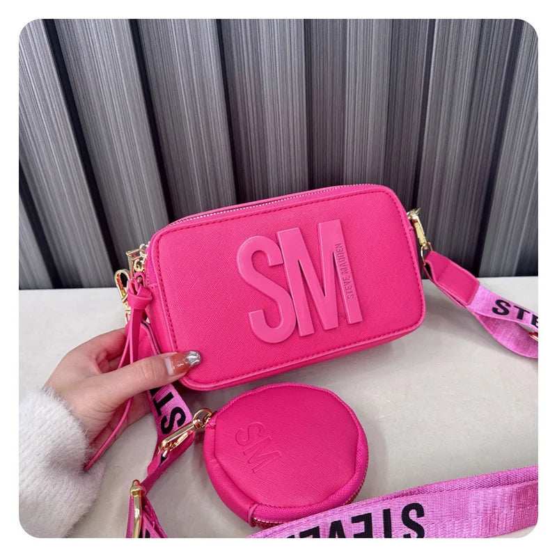 2024 Spring/Summer New Fashion Camera Bag with Wide Shoulder Strap, Lettering, Small Square Bag, Crossbody Bag