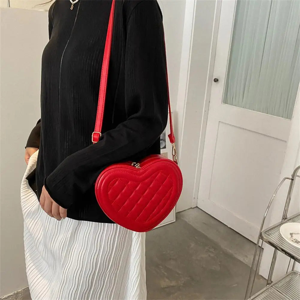 Fashion Love Heart Shape Shoulder Bag Handbags Designer Crossbody Bags PU Leather Zipper Women Casual Phone Bag Shoulder Bag