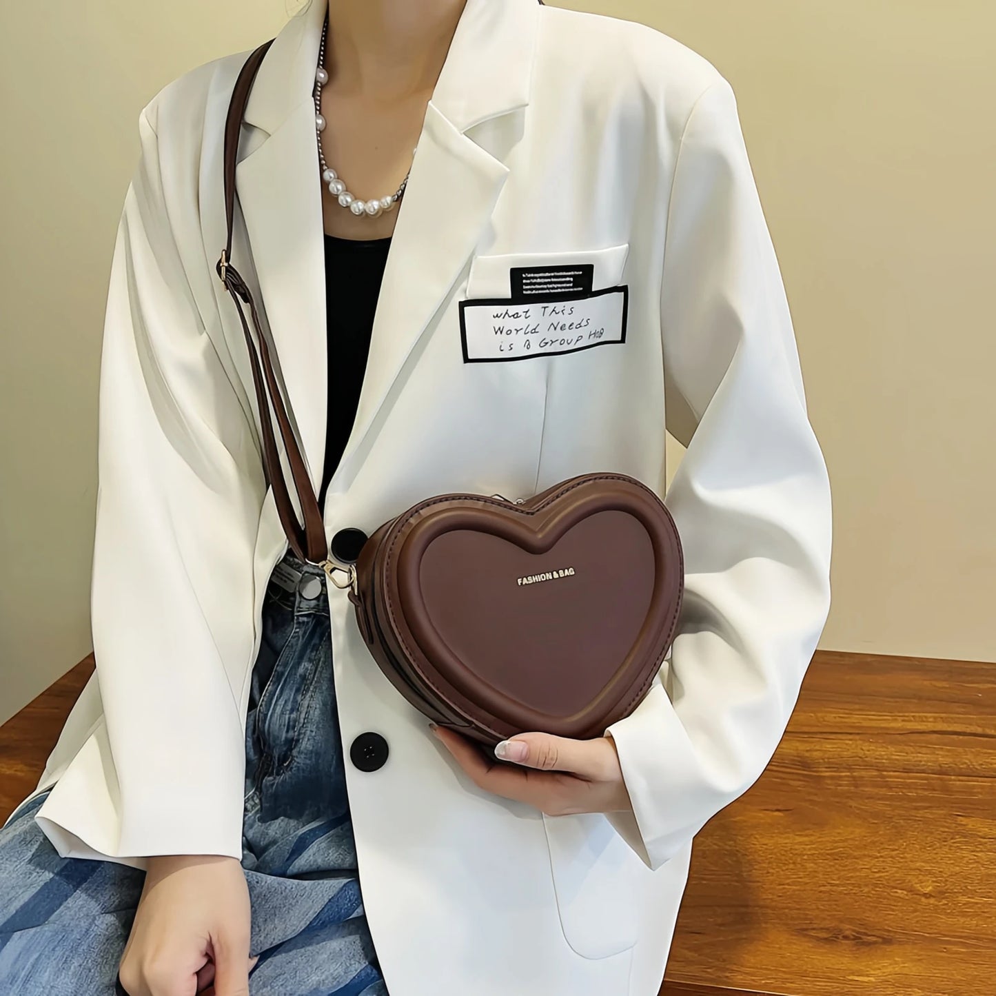 Hot Selling Heart Crossbody Bag Women's Solid Color PU Leather Versatile Sweet Shoulder Bag Fashion Handbag-tan