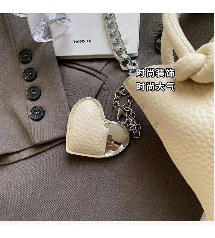 2025 Summer New Pleated Bucket Bag | Niche Fashion Hand-carried Messenger | High-end Simple Design for Beach & Vacation