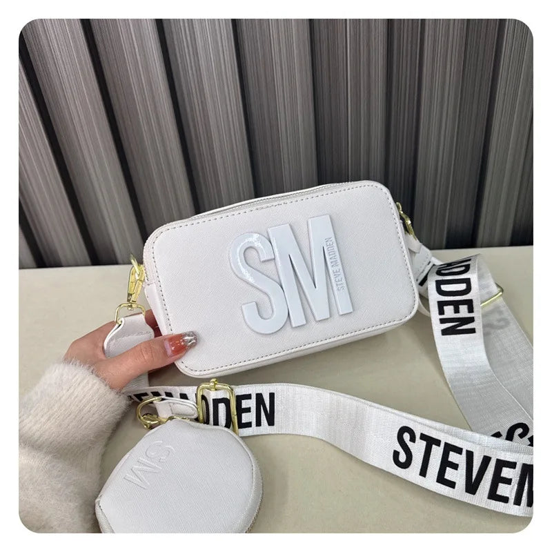 2024 Spring/Summer New Fashion Camera Bag with Wide Shoulder Strap, Lettering, Small Square Bag, Crossbody Bag