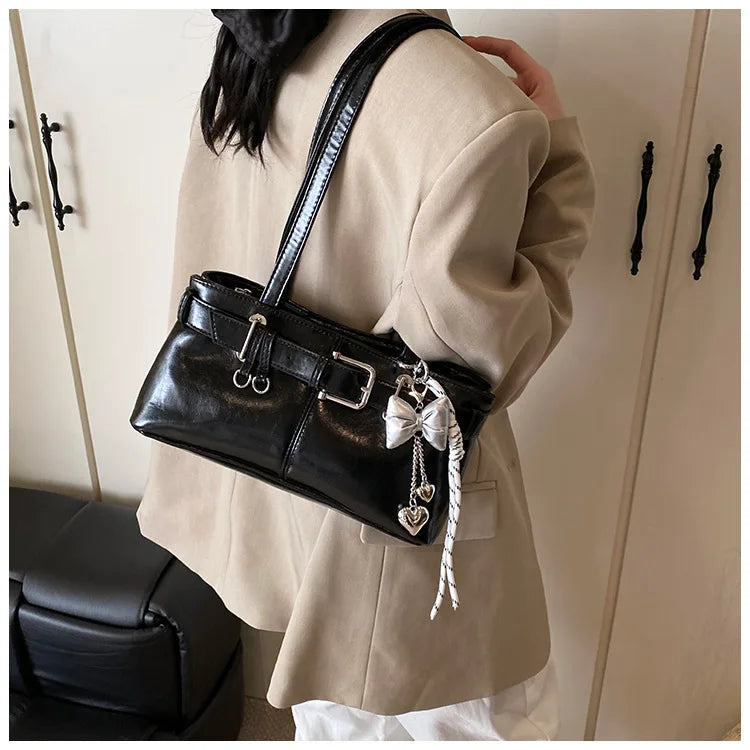 Belt Buckle Design Shoulder Satchels Bag for Women 2025 New in Luxury Designer Handbags Branded Fashion Totes with Pendant Сумка