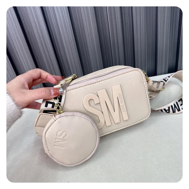 2024 Spring/Summer New Fashion Camera Bag with Wide Shoulder Strap, Lettering, Small Square Bag, Crossbody Bag