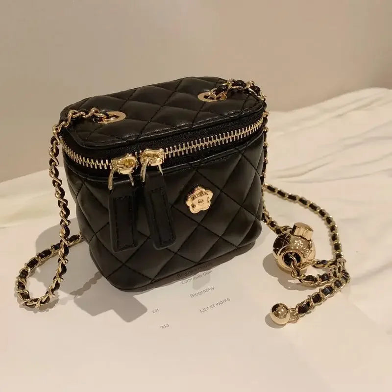 2024 new mini shoulder bag Camellia lingeries chain box small bag for women shoulder bag crossbody bag