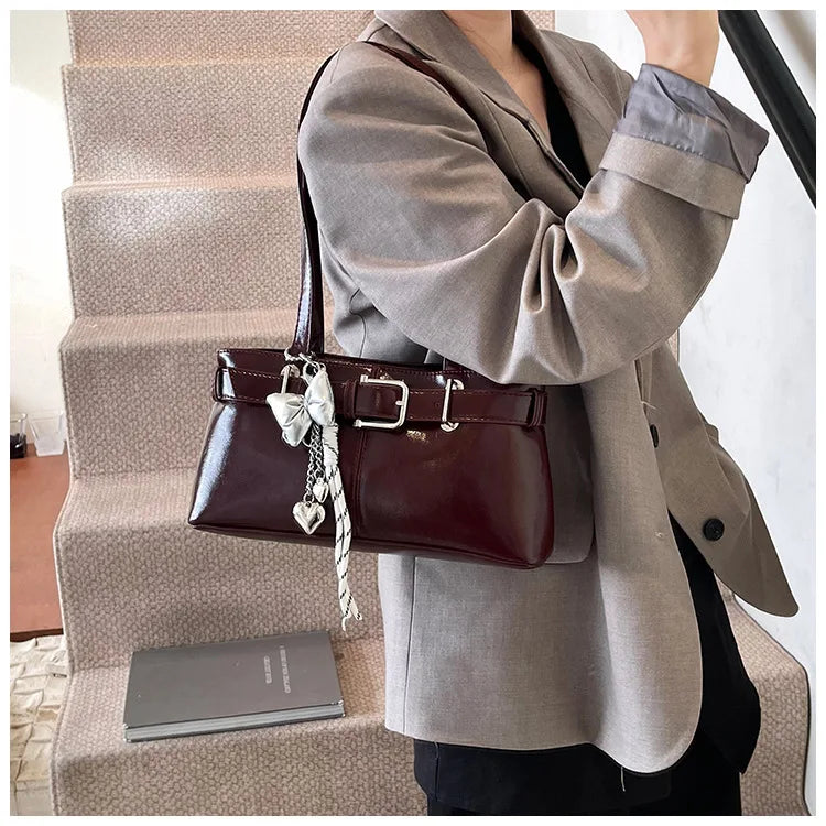 Belt Buckle Design Shoulder Satchels Bag for Women 2025 New in Luxury Designer Handbags Branded Fashion Totes with Pendant Сумка