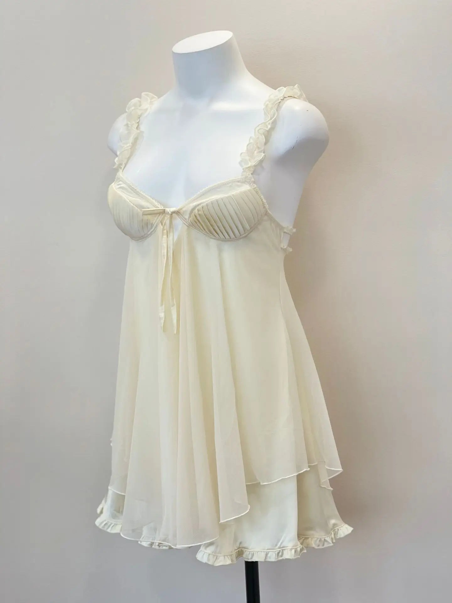 Sexy Pajamas Women's Nightgowns 2023 New Ruffles Lace with Chest Pad Cushion Suspender Pajama Dress Night Sleepwear Lingerie