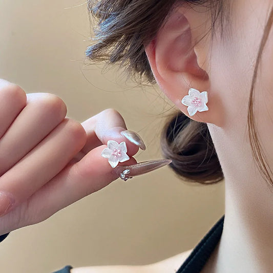 Small Fresh Resin Flower Earrings for Women Simple Fashion Cute Camellia Stud Earrings Mini White Pink Blue Jewelry