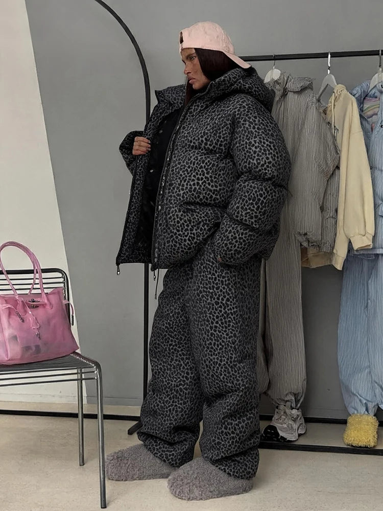 Casual Leopard Printed Hooded Puffer Jacket Pants Set Oversized Zip Up Warm 2026 Winter Women Outdoor Outfit Streetwear Suits