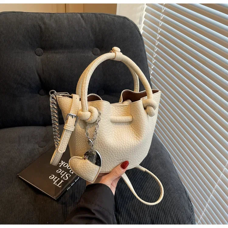 2025 Summer New Pleated Bucket Bag | Niche Fashion Hand-carried Messenger | High-end Simple Design for Beach & Vacation