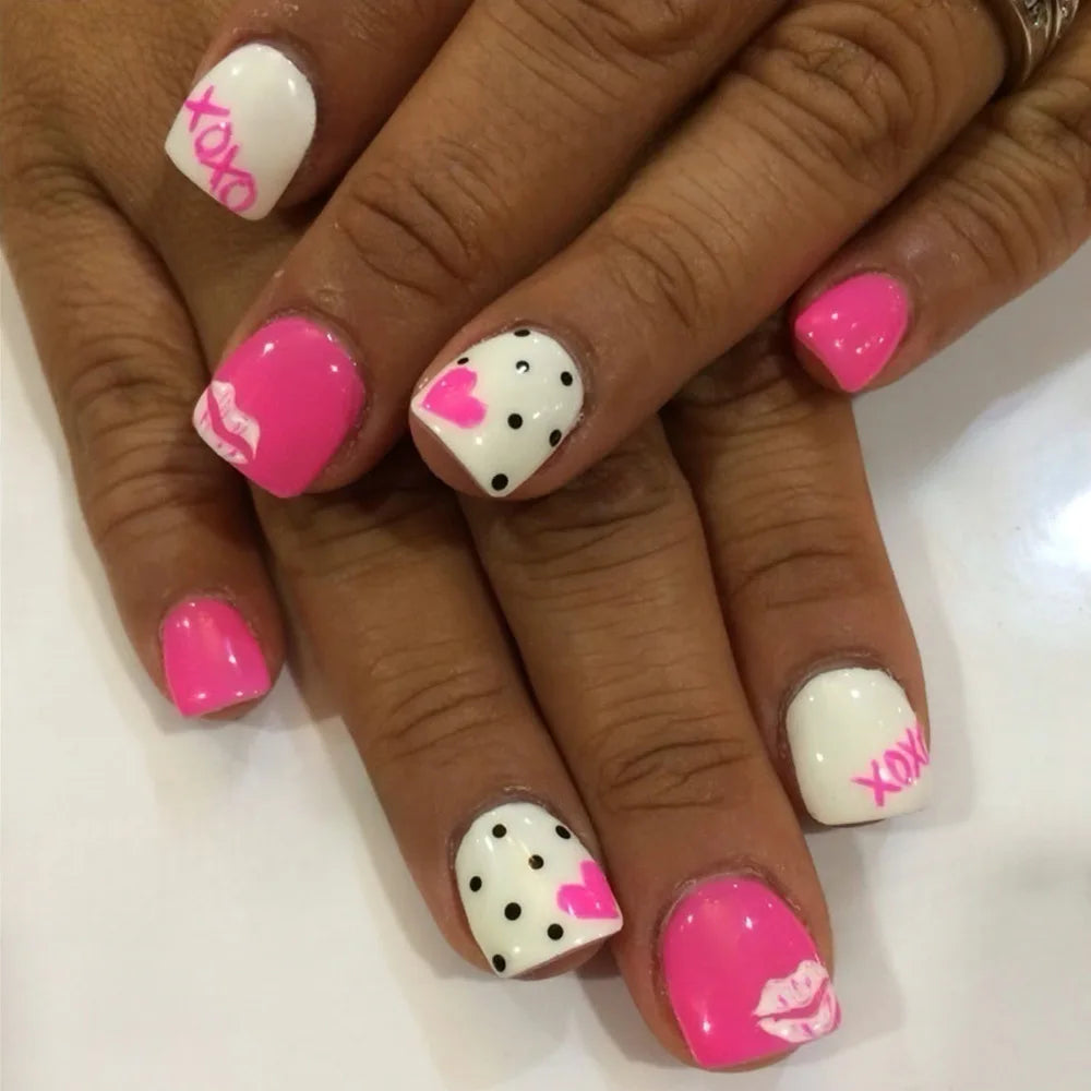 Y2K Girls Black French Fake Nails 24Pcs Short Square Press On Nails Pink Love Heart/Dot Printed Valentine's Day Charm Manicure